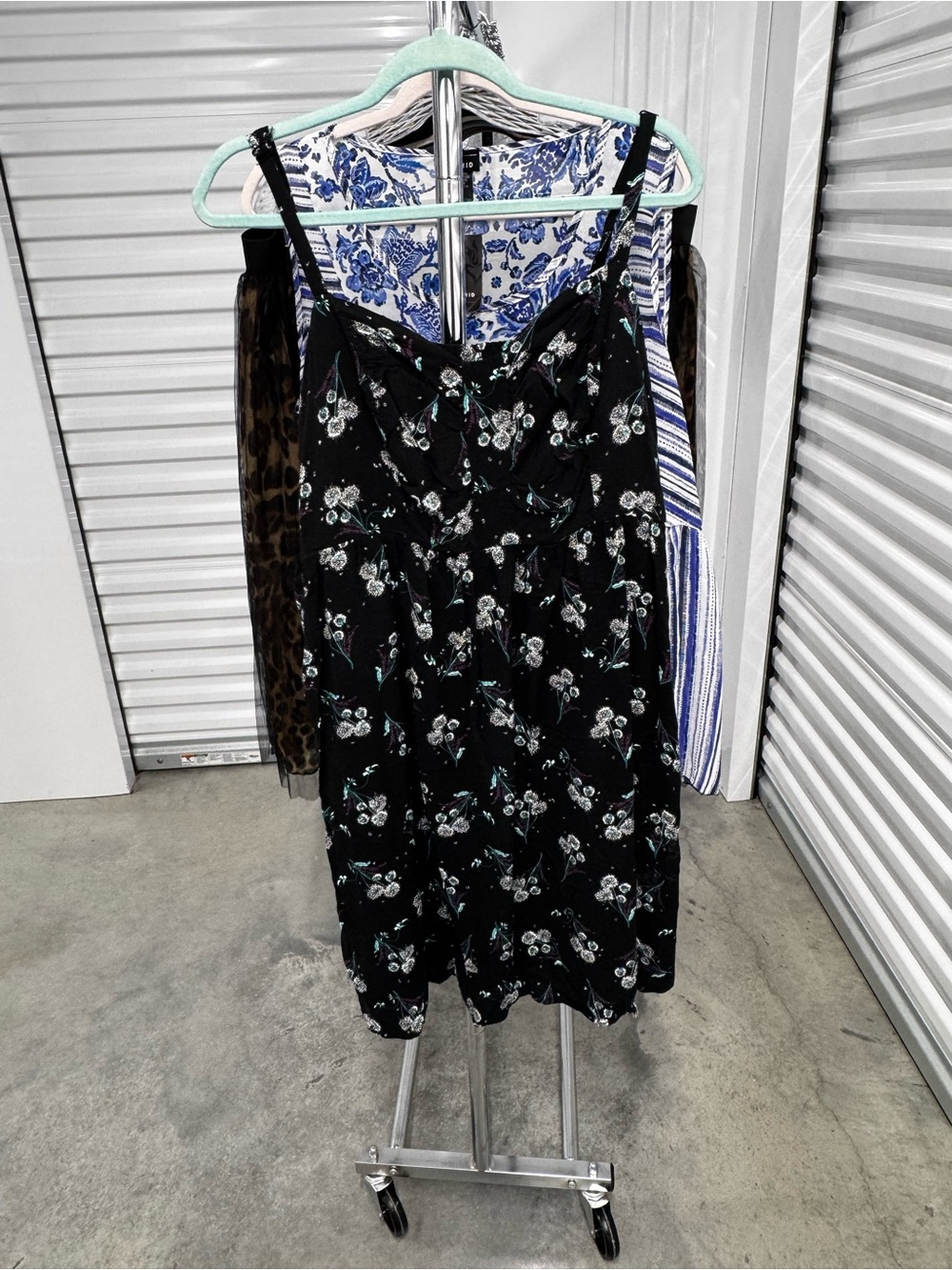 Torrid | Dandelion Print Skater Dress in Black | size 2